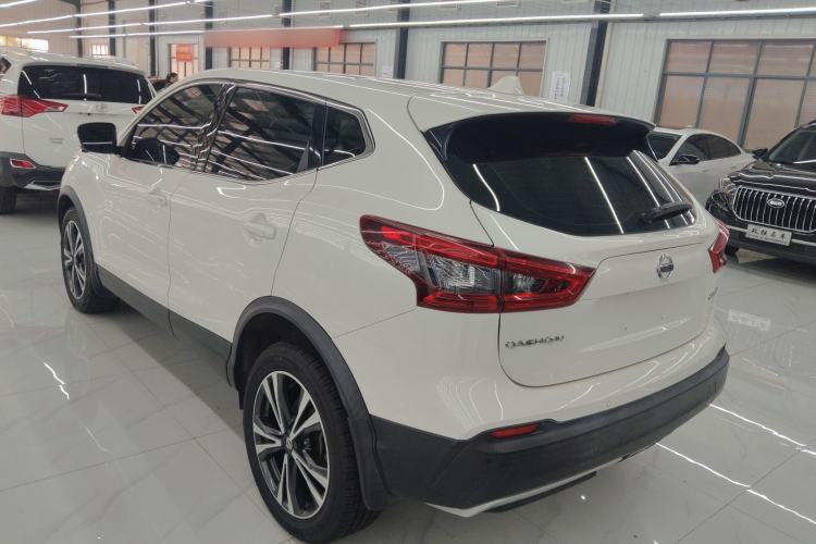 Used Nissan Qashqai 2021 2.0L CVT Luxury Navigation Edition Rear Left 45 Deg