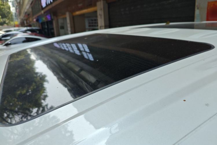 Used Buick GL8 2020 ES Land Cruiser 653T Luxury Model Roof