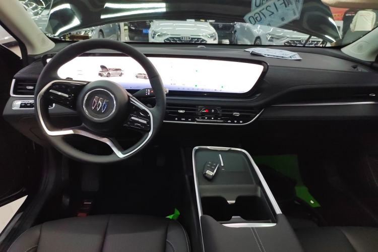 Used Buick LaCrosse 2026 Model 28T Platinum Edition
