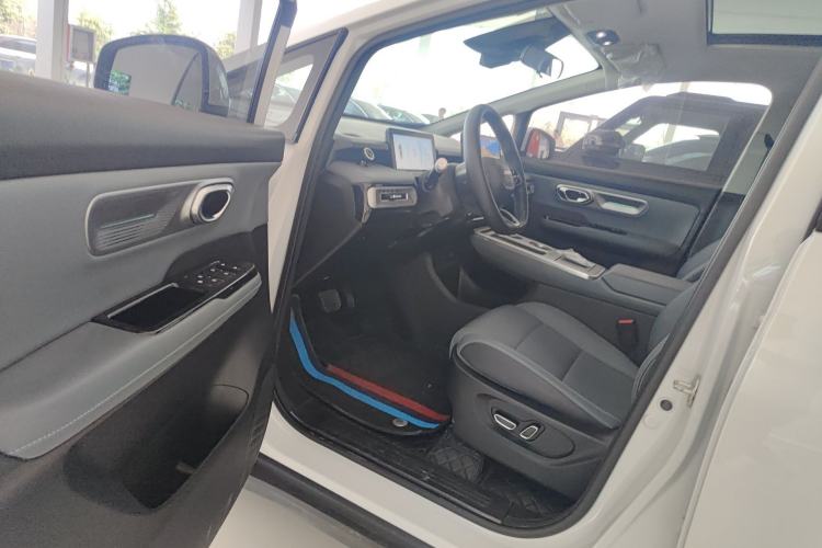 Used AION Y 2023 Plus 510 Smart Edition
