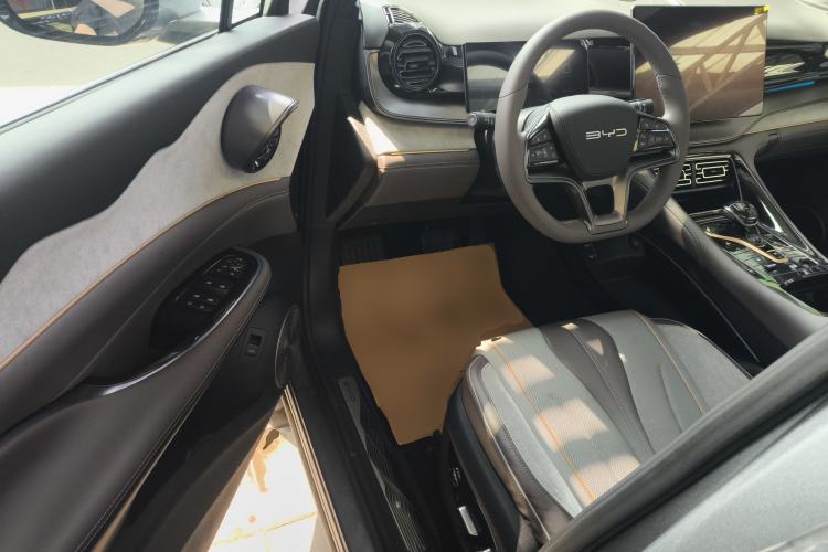 Used BYD Frigate 07 2023 DM-i 205KM Prestige Model Driver Seat