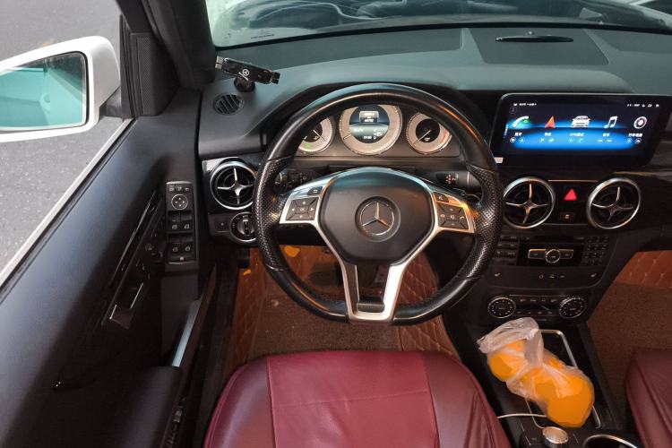 Used Mercedes-Benz GLK-Class 2015 GLK 260 4MATIC Fashion Edition Ultimate Version Steering Wheel