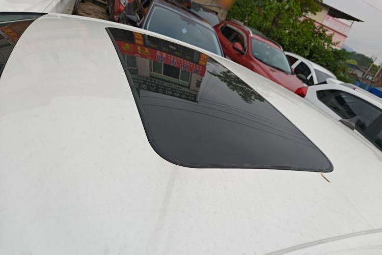 Used CHANGAN Eado 2020 PLUS 1.6L GDI Manual Luxury Model Roof