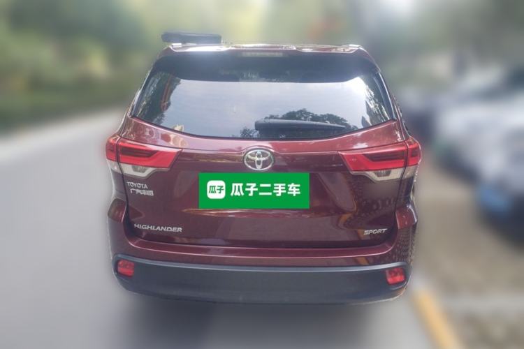 Used Toyota Highlander 2018 2.0T Two-Wheel-Drive Luxury Edition 7 Seats Emission Standard China V
