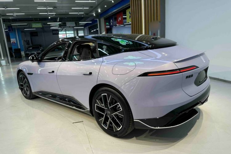 Used Avatr 06 2025 Pro Range-Extended Edition Exterior 1