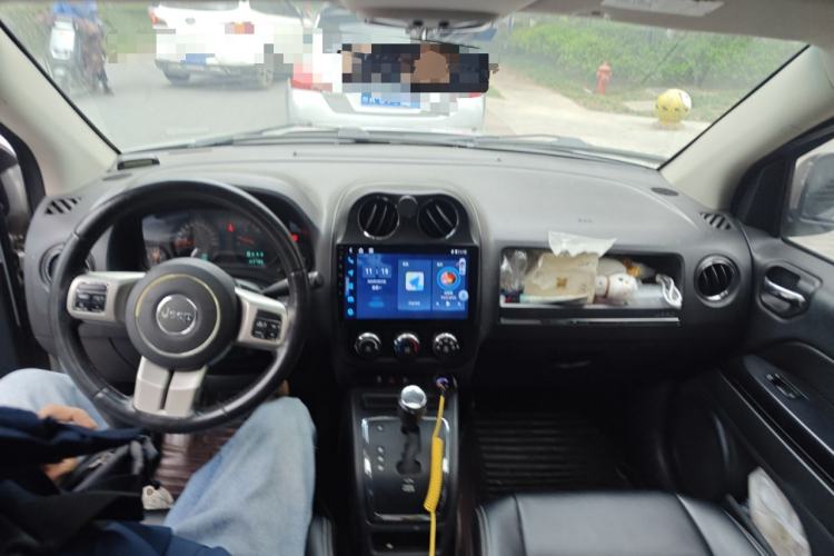 Used Jeep Compass 2011 2.4L four-wheel drive Comfort version