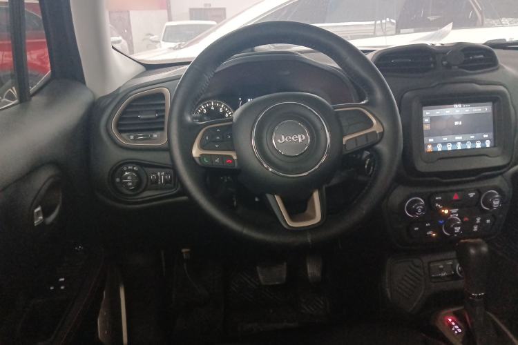 Used Jeep Renegade 2018 Connected Large Screen Version 180T Automatic High-Energy Edition