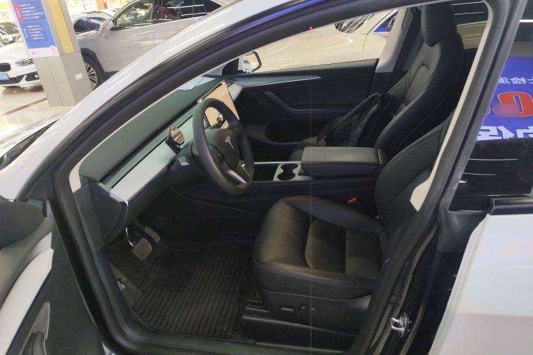 Used Tesla Model Y 2024 Rear-Wheel-Drive Version
