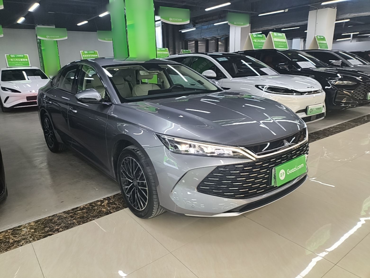 BYD Qin L 2024 DM-i 120KM Excellence Model — снимка 3