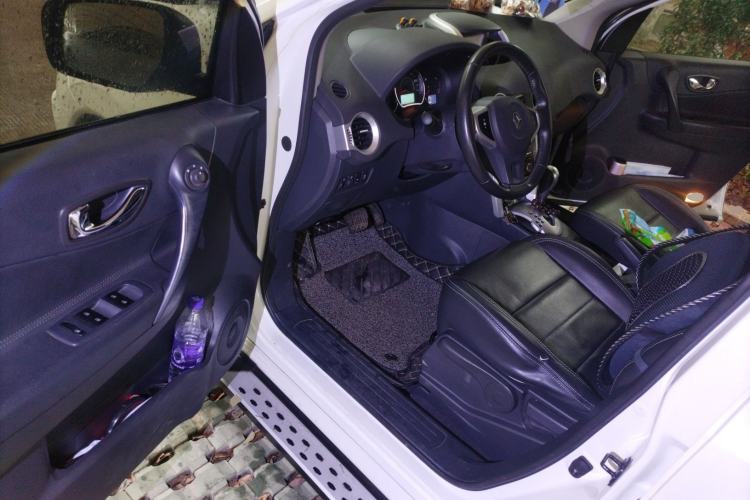 Used Renault Koleos 2014 Revised Version 2.5L Two-Wheel Drive Urban Edition Driver Seat