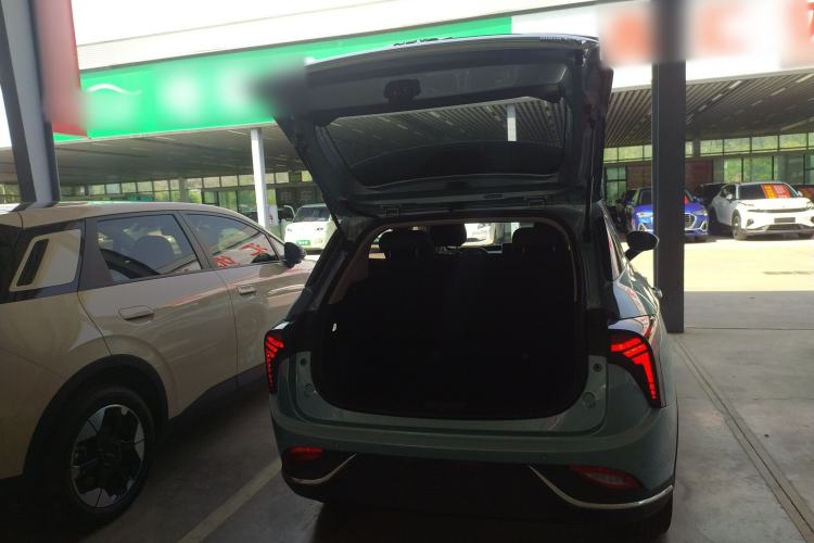 Used NETA V 2021 Standard Range Entertainment Version – Upgraded Model Trunk