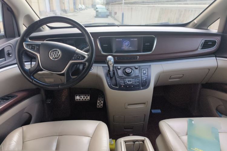 Used Buick GL8 2014 3.0L GT Luxury Business Haoya Edition Center Console