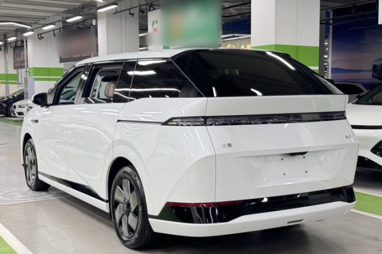 Used XPeng X9 2024 702 Ultra-Long Range Max
