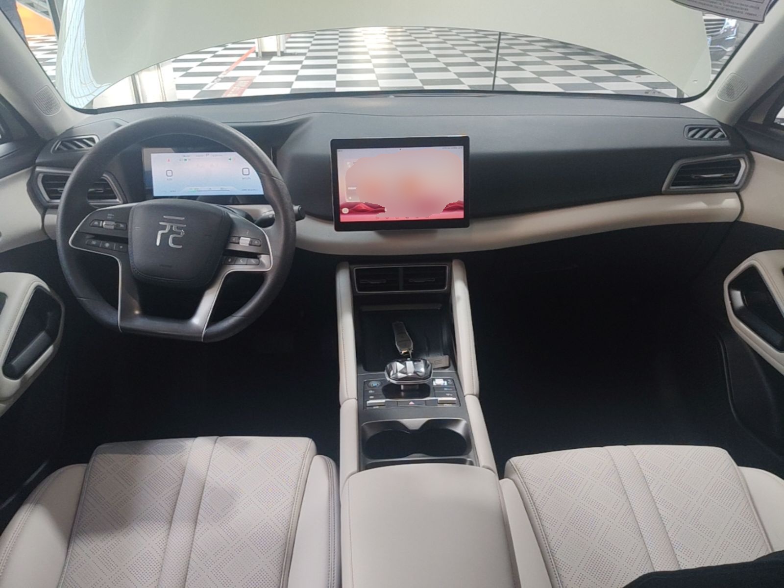 BYD Yuan UP 2025 Intelligent Driving Version 401 KM Dynamic Edition — снимка 12