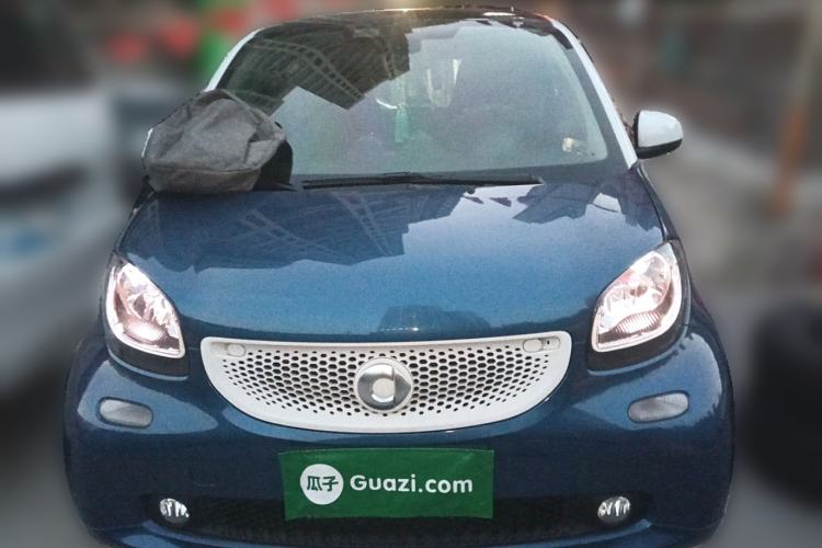 Used smart fortwo 2017 1.0L 52kW New Sound Special Edition China V Emission Standard
