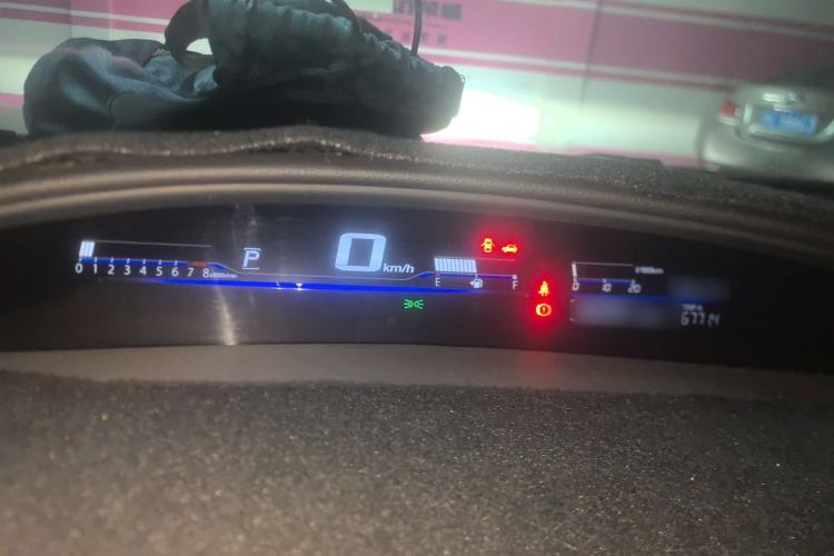 Used Honda Jade 2013 1.8L automatic Comfort version 5 seats
