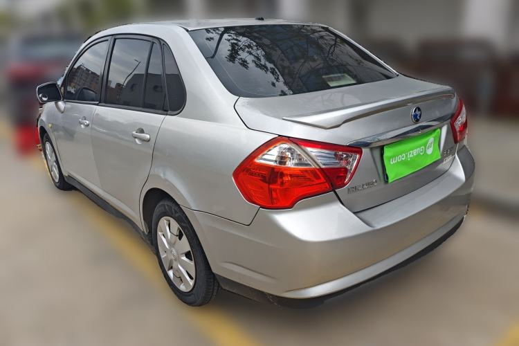Used Venucia D50 2015 1.6L Automatic Fashion Edition
