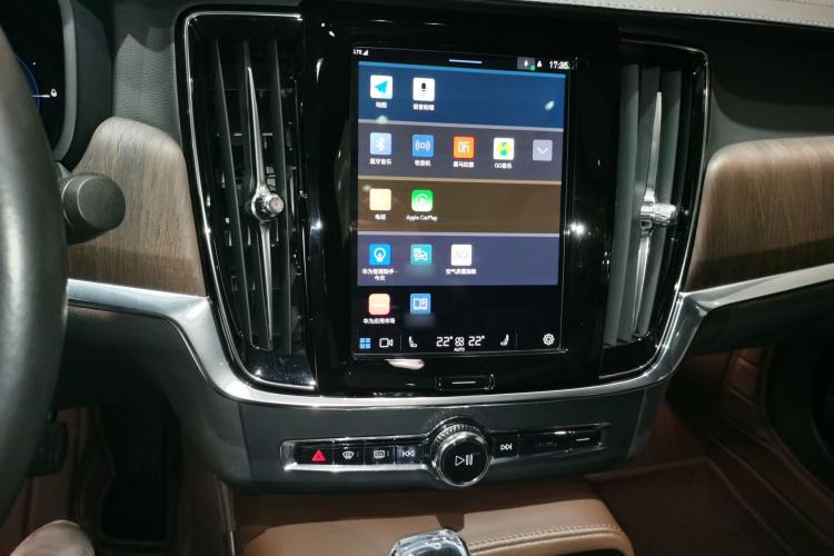 Used Volvo S90 New Energy 2022 T8 eDrive Hybrid Luxury Edition
