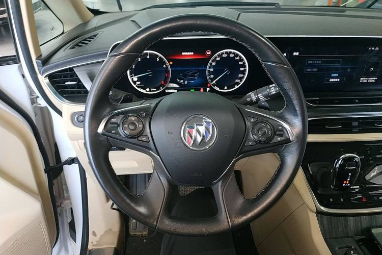 Used Buick GL8 2022 ES Landtrek 653T Luxury Edition
