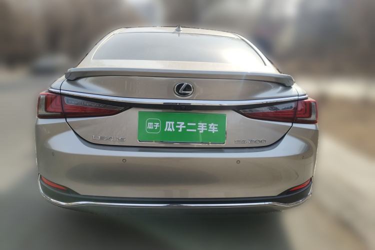 Used Lexus ES 2018 200 Excellence Edition China V Standard
