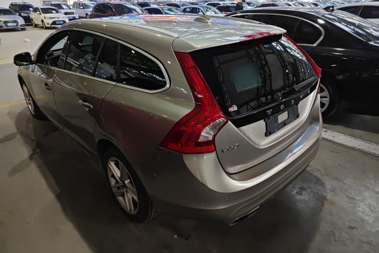 Used Volvo V60 2014 T5 Zhiya Edition