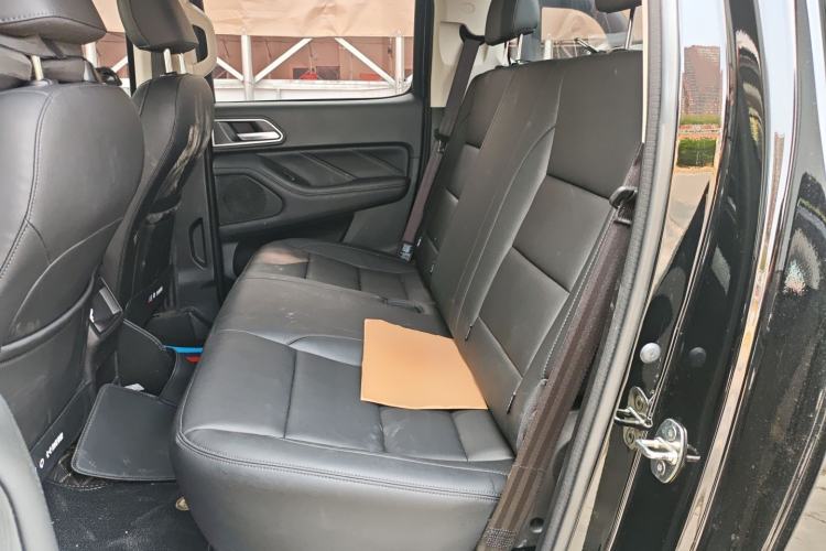 Used Great Wall Poer 2025 2.0T Commercial Pickup Truck Automatic Diesel 4x4 Comfort Edition Left Rear Seat