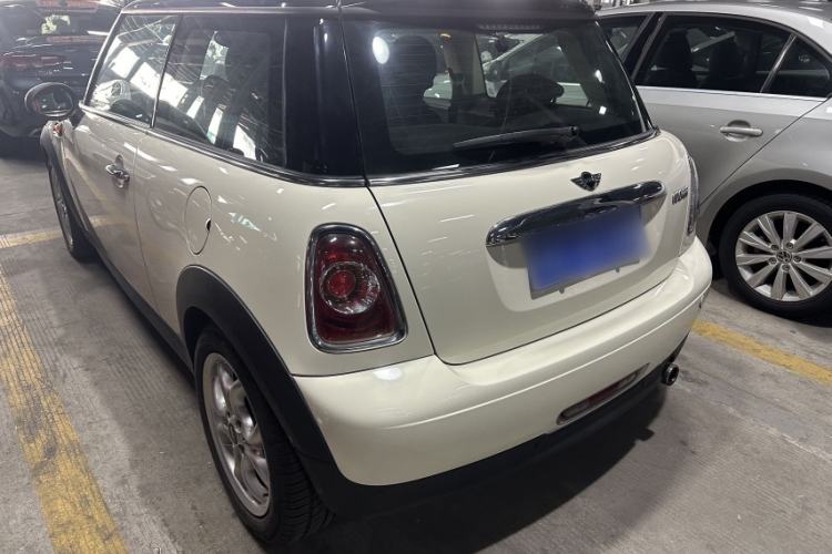 Used MINI MINI 2011 1.6L COOPER Fun