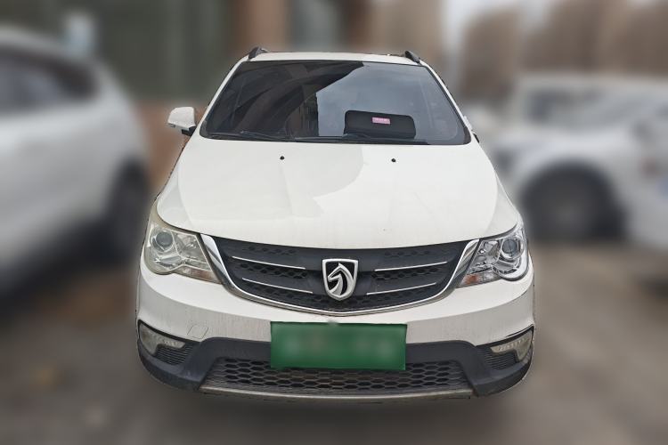 Used Baojun 730 2014 1.5L manual Comfort ESP version 7 seats