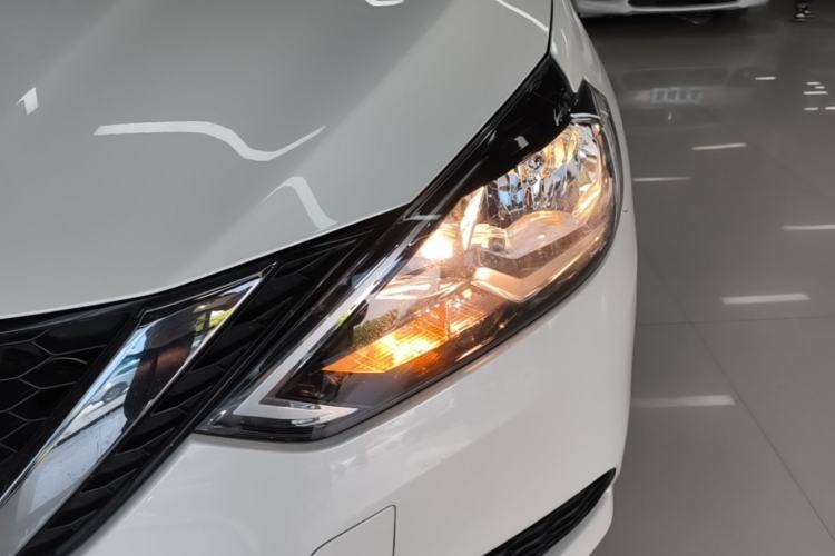 Used Nissan Sylphy 2022 Classic 1.6XE CVT Comfort Edition Left Front Headlight