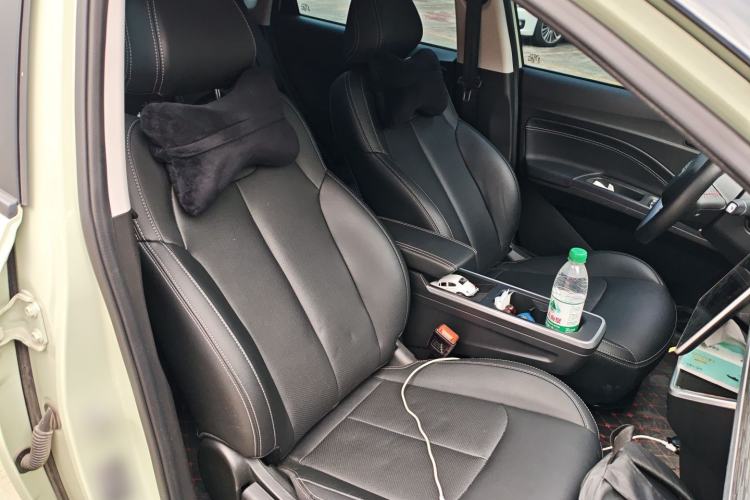 Used NETA V 2022 Chao 400 Lite Right Front Seat