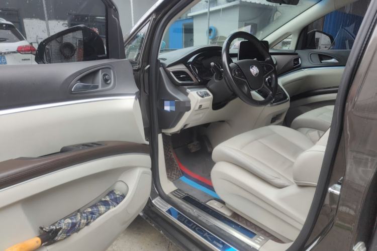 Used Buick GL8 2021 Land Cruiser Executive 652T Premium Model Driver Seat