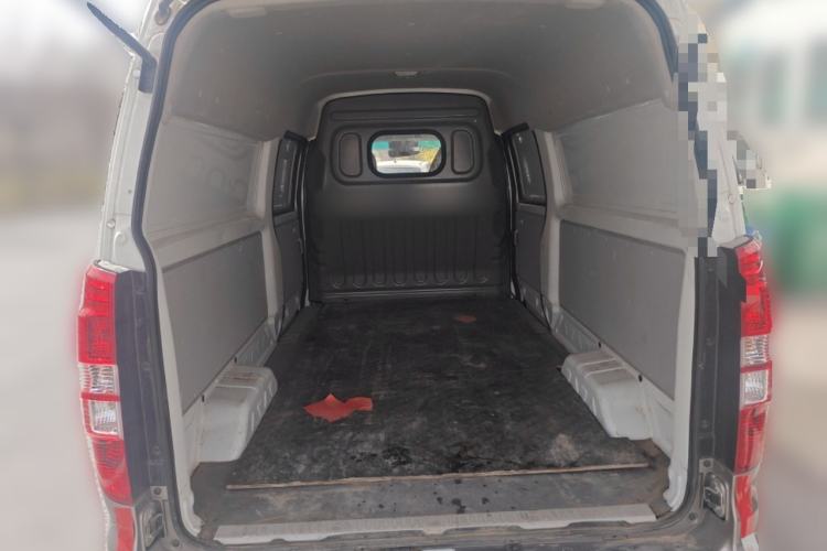 Used Jinbei New Hiace X30L 2024 Wealth Edition Van 2/5 Seats Trunk