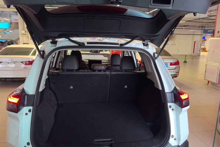 Used Nissan X-Trail 2023 e-POWER Ultra-Hybrid Dual-Motor All-Wheel-Drive Luxury Edition Trunk