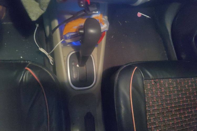 Used Venucia R50 2013 1.6L Automatic Fashion Edition
