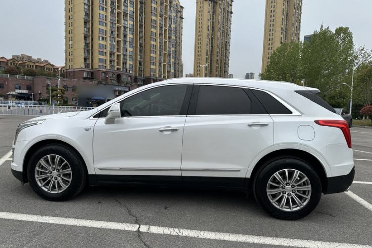 Used Cadillac XT5 2017 Anniversary Edition 28T Four-Wheel Drive Luxury Model
