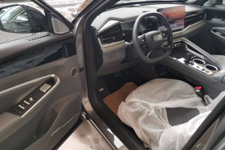 Used Geely Auto Emgrand X7 Sport 2026 Model 1.5TD Aspirational