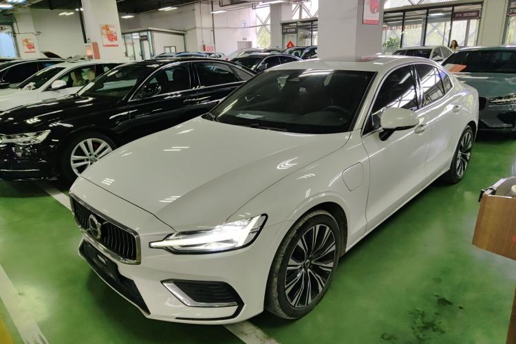 Used Volvo S60 New Energy 2023 T8 All-Wheel Drive Long-Range Zhiyi Luxury Edition