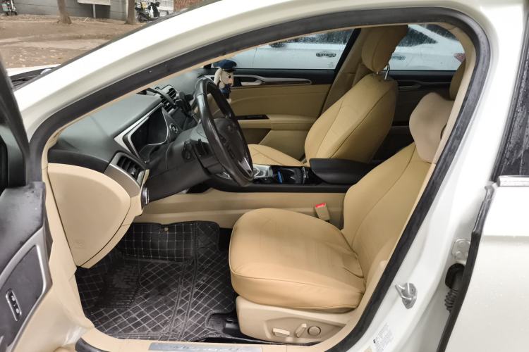 Used Ford Mondeo 2013 2.0L GTDi 200 Fashion Edition Left Front Seat