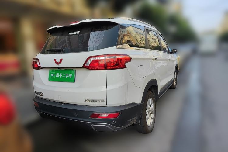 Used Wuling Hongguang S3 2018 1.5L Manual Luxury Model China V Standard