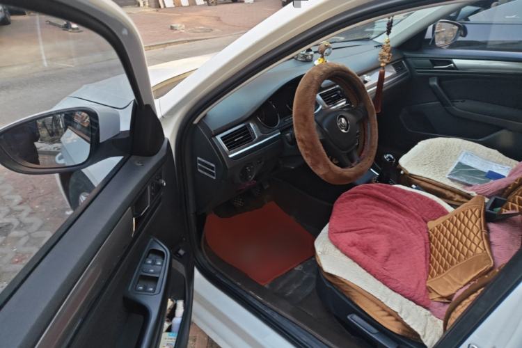 Used Volkswagen Bora 2016 1.6L Manual Fashion Edition
