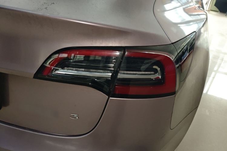 Used Tesla Model 3 2021 Standard Range Rear-Wheel Drive Upgraded Version 3D6 Right Rear Taillight