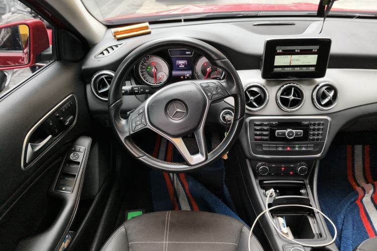 Used Mercedes-Benz GLA 2015 GLA 200 Fashion Model Steering Wheel