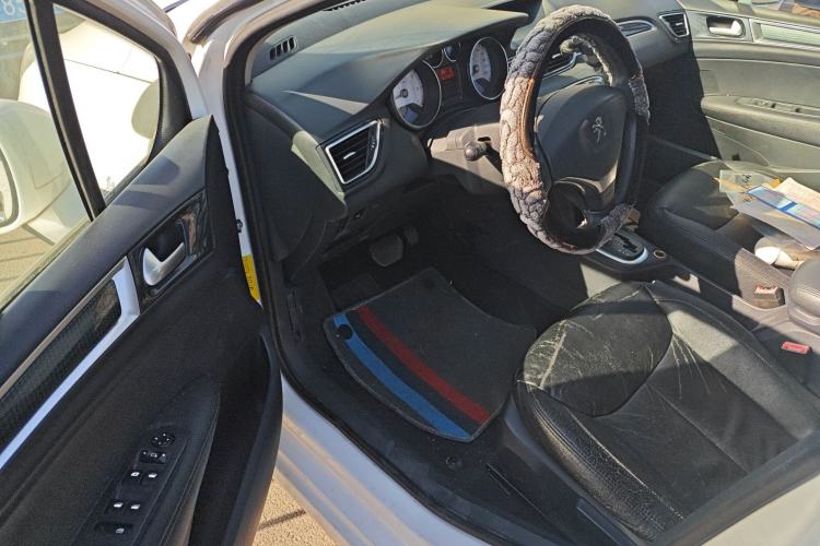 Used Peugeot 308 2013 1.6L Automatic Fashion Model