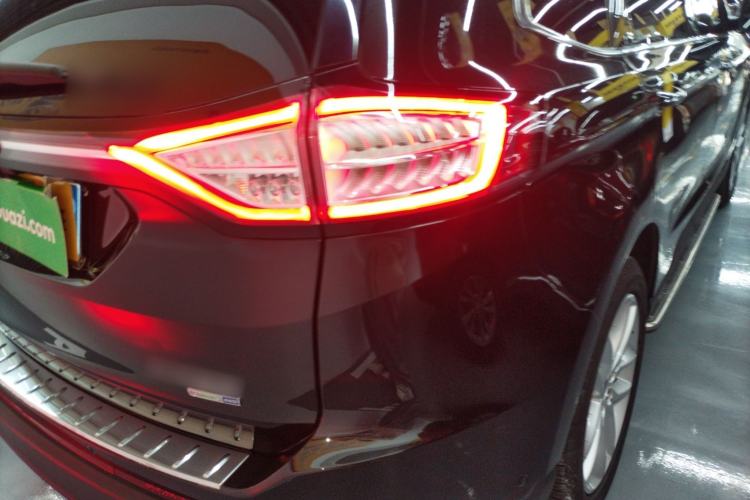 Used Ford Edge 2015 2.0T GTDi Four-Wheel Drive Prestige Model