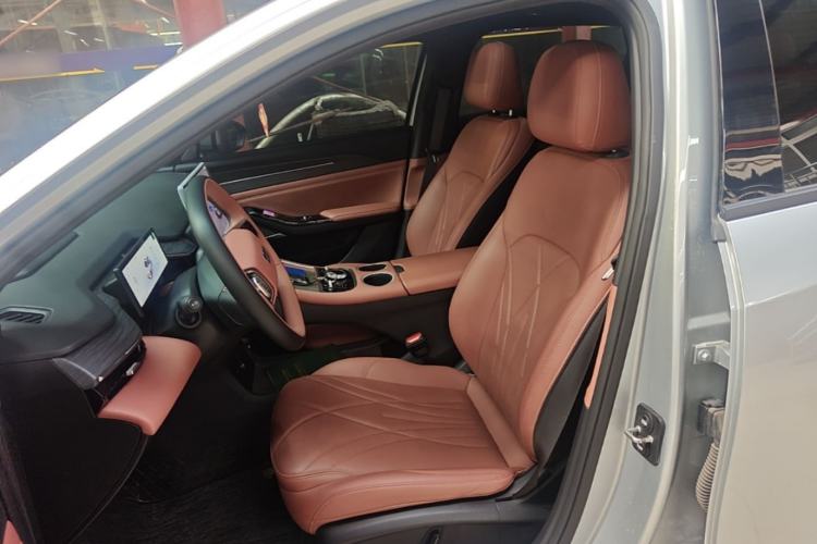 Used Geely Galaxy L6 2025 EM-i 140km Explorer+ Edition