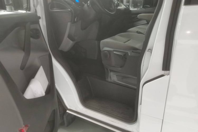 Used Ford Transit 2020 2.0T Diesel Multi-Function Commercial Vehicle Mid-Chassis Low-Roof Design with Dual Rear Doors Meeting China VI Emission Standards Driver Seat