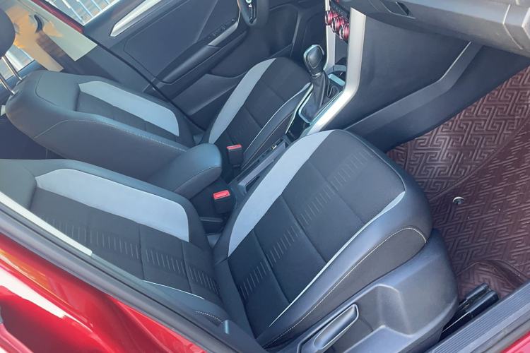 Used Volkswagen T-ROC 2020 230TSI DSG Two-Wheel Drive Advanced Version