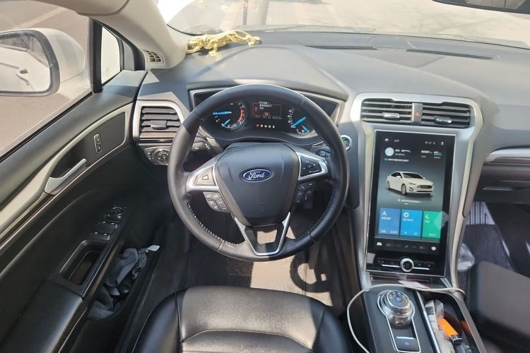 Used Ford Mondeo 2020 EcoBoost 180 Stylish Model Steering Wheel