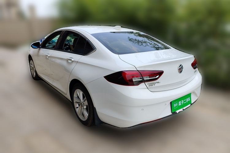 Used Buick Regal 2017 20T Elite Edition Rear Left 45 Deg