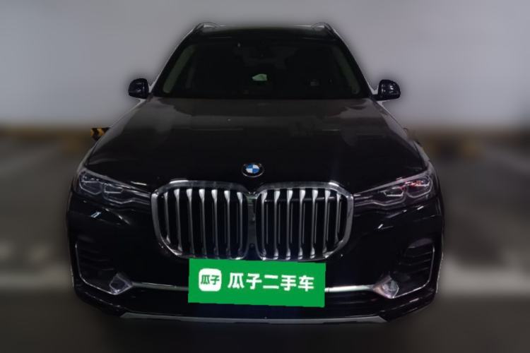 Used BMW X7 2019 xDrive40i Luxury Package with Leading Features